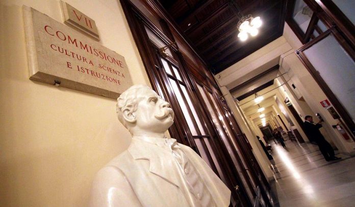 accesso ai corsi universitari