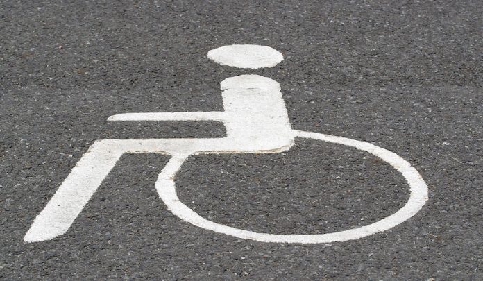 sosta in area destinata a disabili