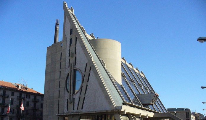 stroncata da un melanoma