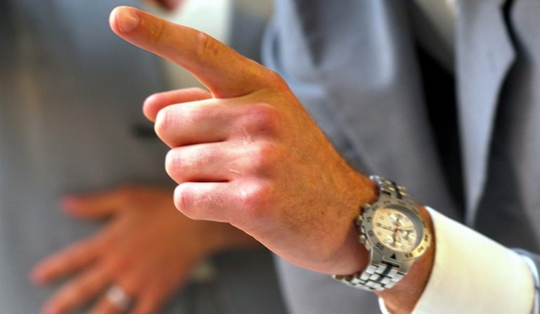 Mobbing: il giudice condanna direttore e datore di lavoro