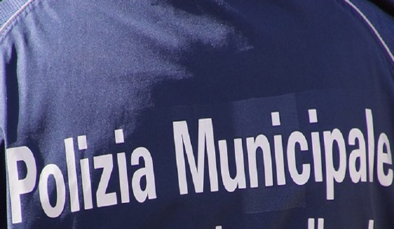 Mancata tempestiva sostituzione delle divise