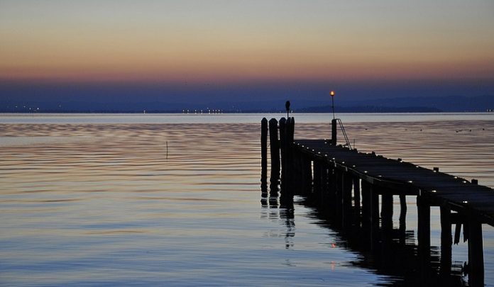 tuffo-da-pontile-responsabile-civile tuffo da un pontile