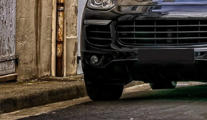 strada stretta