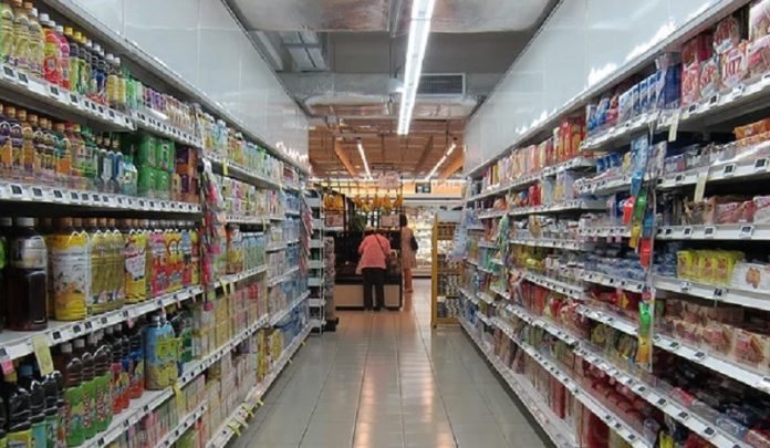 caduta all'interno di un supermercato