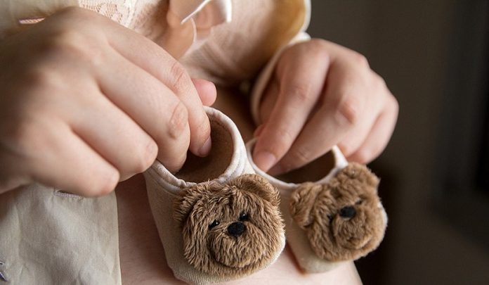 morto a tre settimane dalla nascita