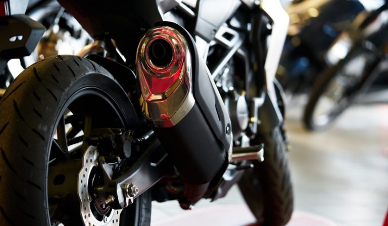 Motociclista condannato per omicidio colposo: bambino deceduto sul colpo