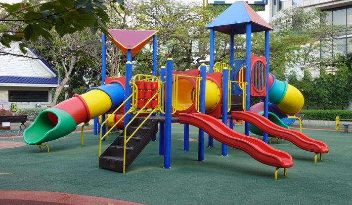 Caduta nel parco giochi Caduta nel parco giochi e prova idonea ai fini della responsabilità