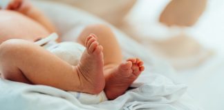 Asfissia neonatale grave e decesso del neonato il giorno successivo