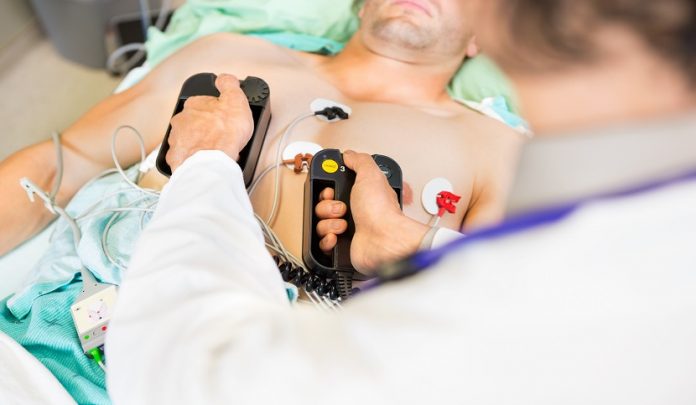 19enne morto dopo esser stato dimesso due volte dall'ospedale