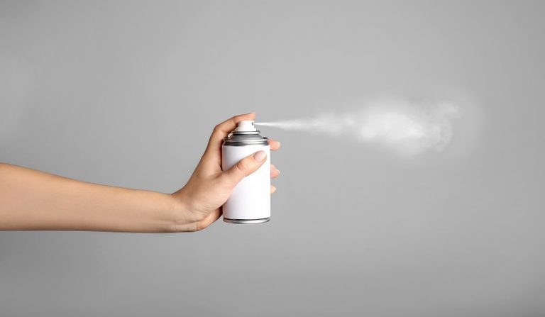 Lesioni alla vista causate da spray urticante al peperoncino