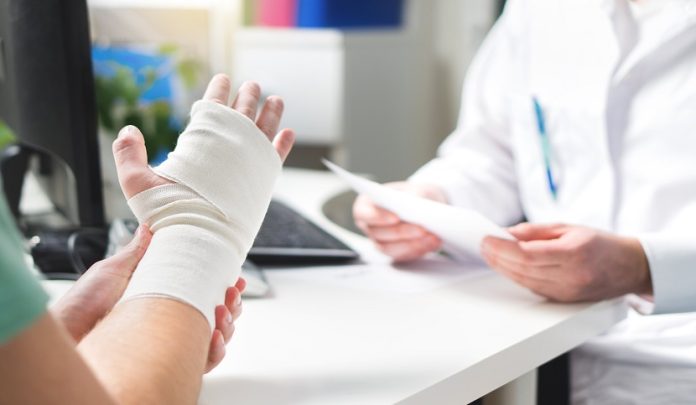 Errate cure al tendine flessore del secondo dito della mano