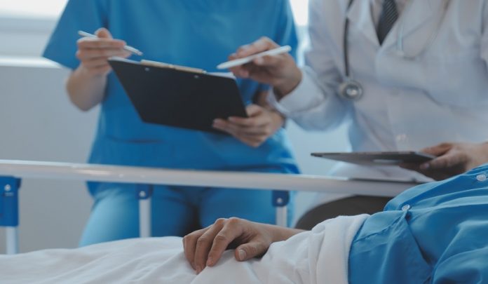 Riposizionamento di catetere epidulare e lesione del midollo spinale
