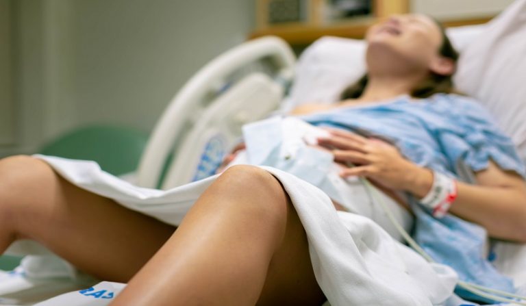 Sofferenza del feto per brachicardia e rottura utero materno