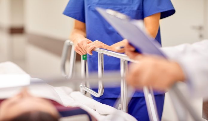 Ecchimosi ascellare post traumatica e utilizzo improprio del ghiaccio