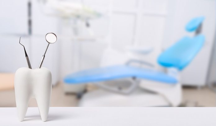 Fallimento intervento di implantologia e responsabilità Odontoiatri
