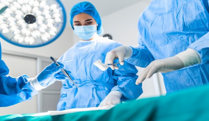 perforazione ileale causata da incongrue manovre operatorie