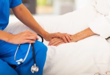 Negligenza del personale infermieristico causa la frattura del femore
