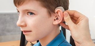 ritardata-diagnosi-sordità-bambino