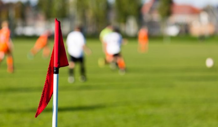 ragazzo-folgorato-partita-calcio ragazzo-folgorato-partita-calcio